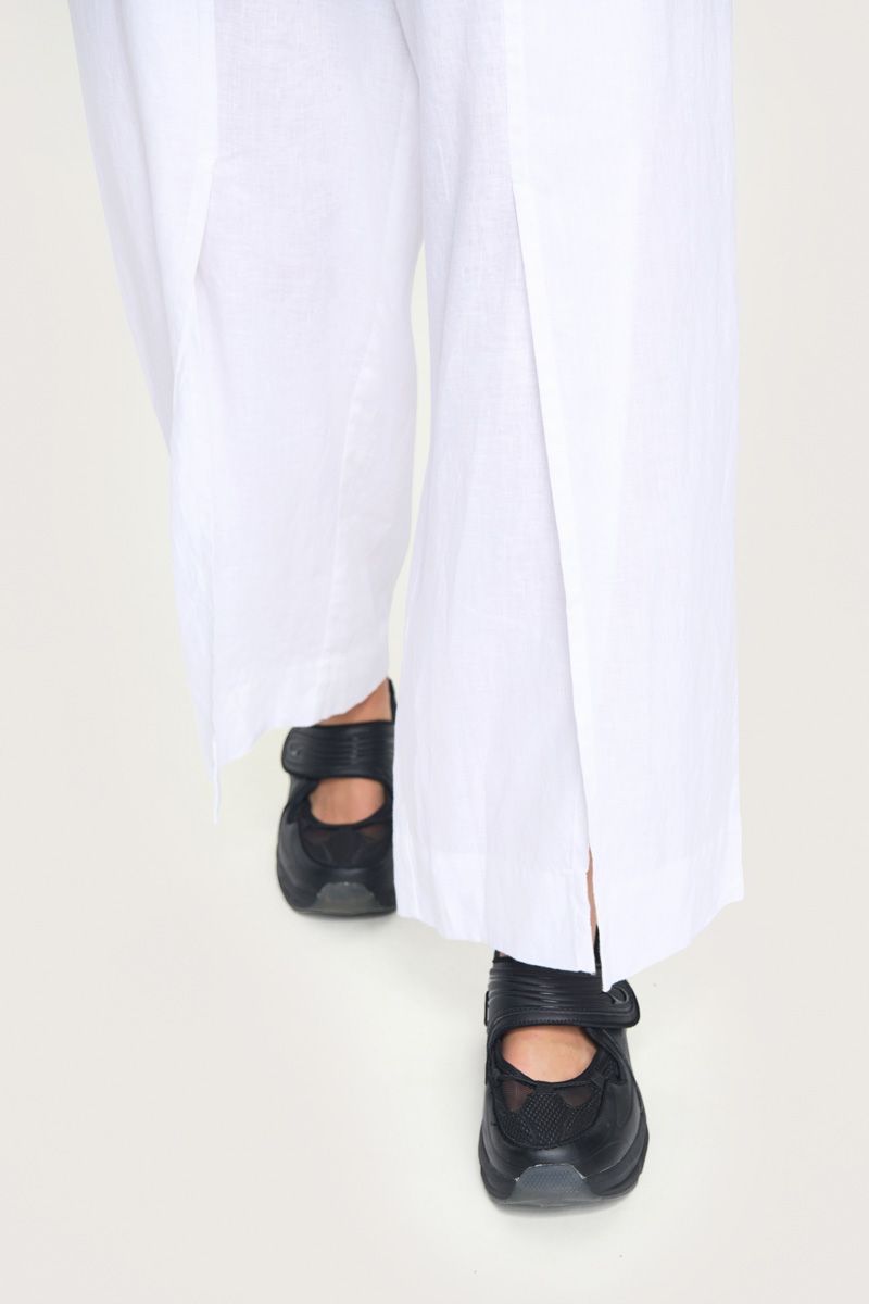 Airy linen wide trousers