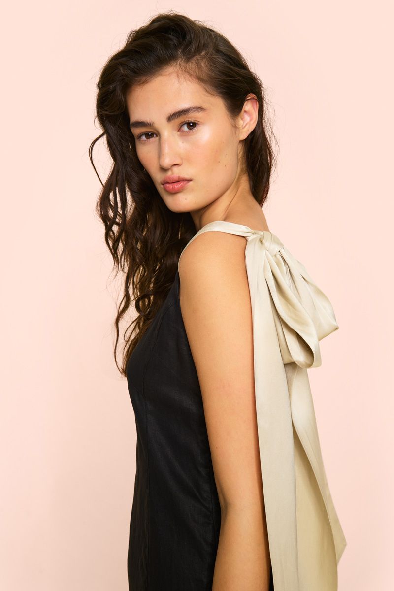 Airy linen narrow dress