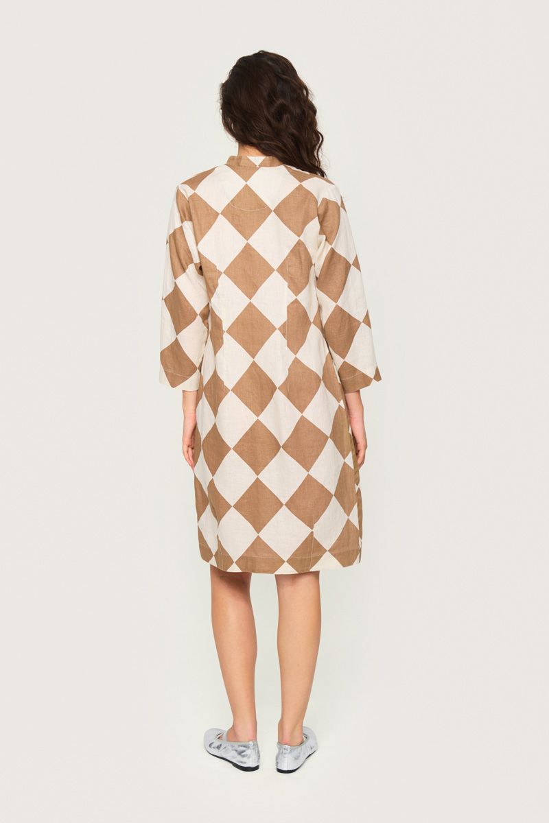 Harukaze dress with buttons
