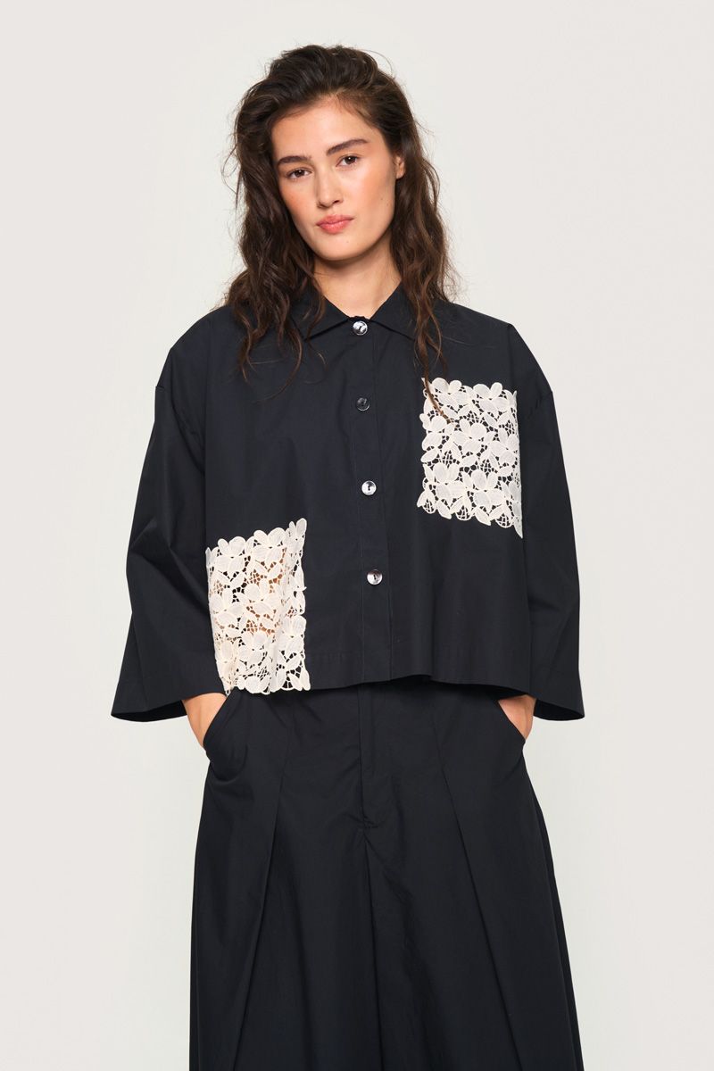 Paper poplin shirt jacket