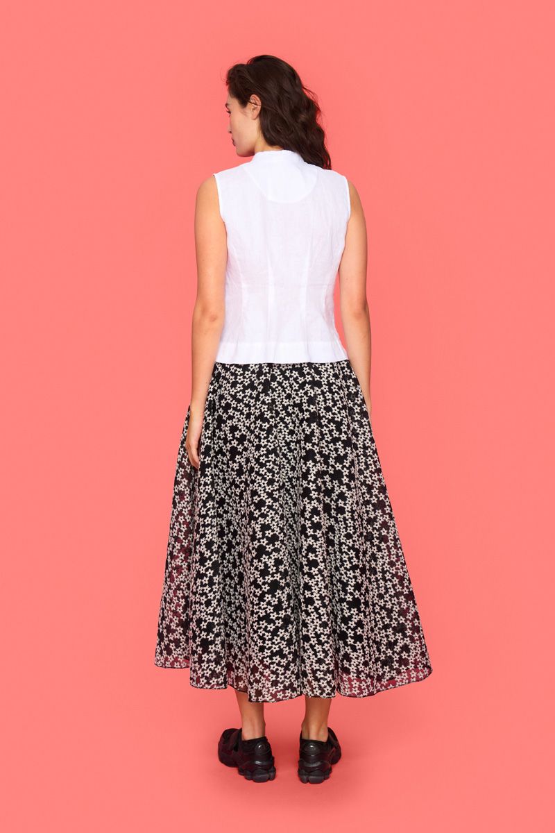 Flower mesh skirt