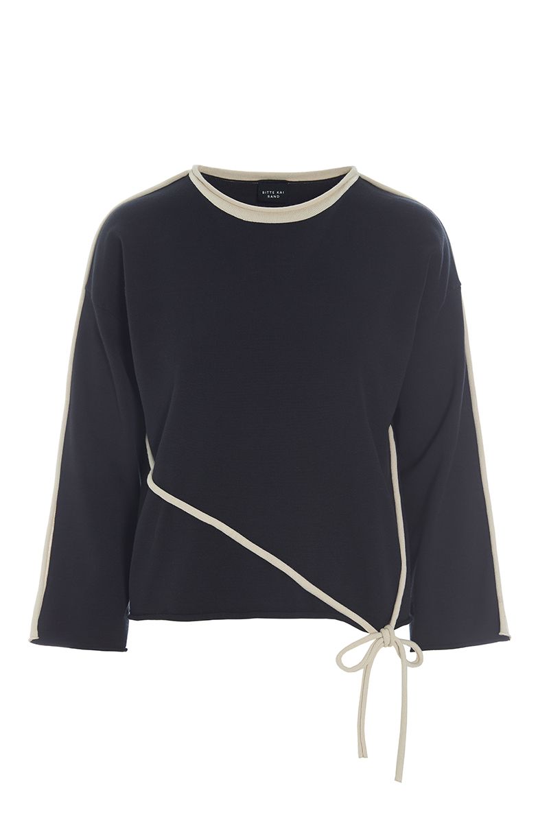 Saku blouse with bow