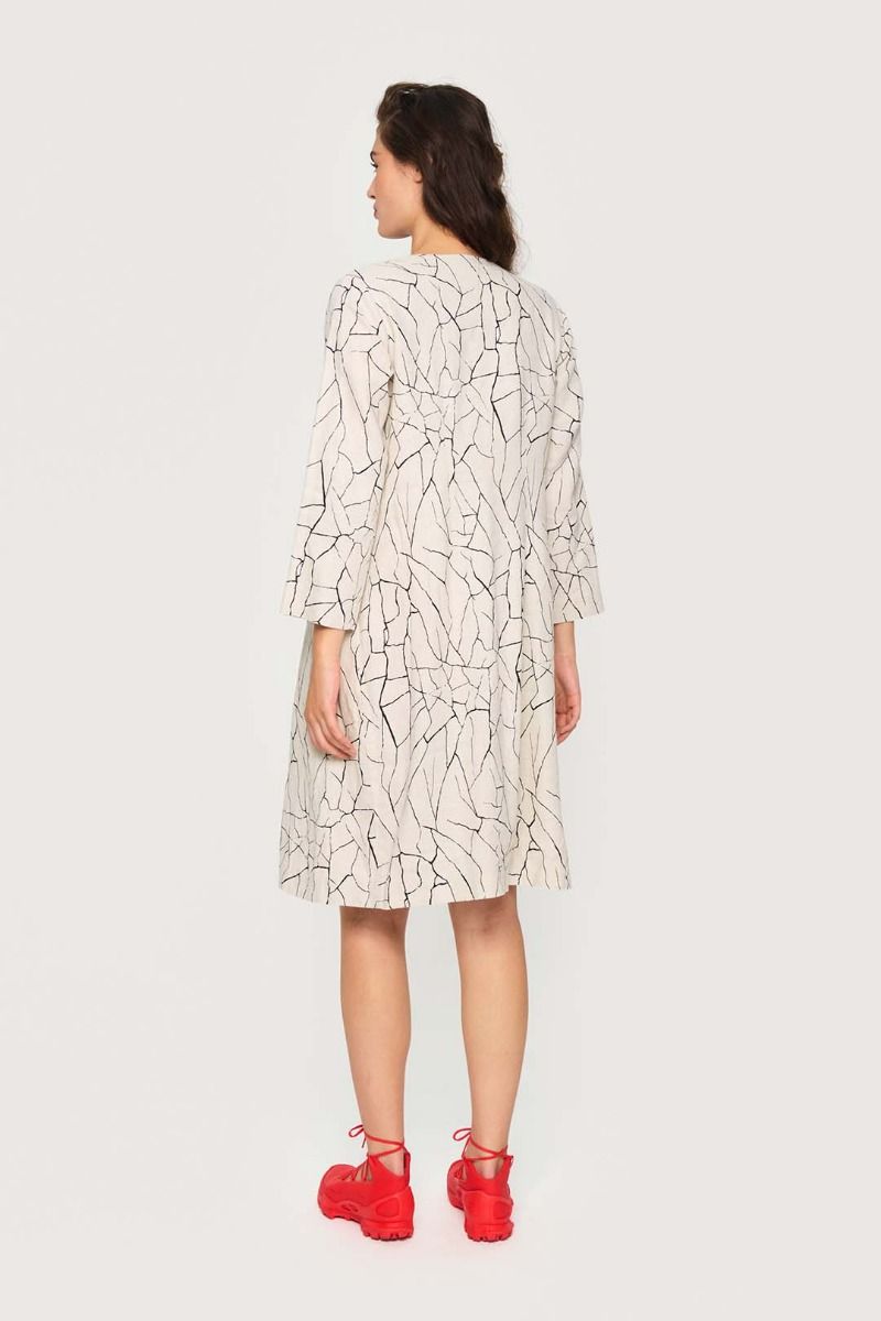Craquelure dress