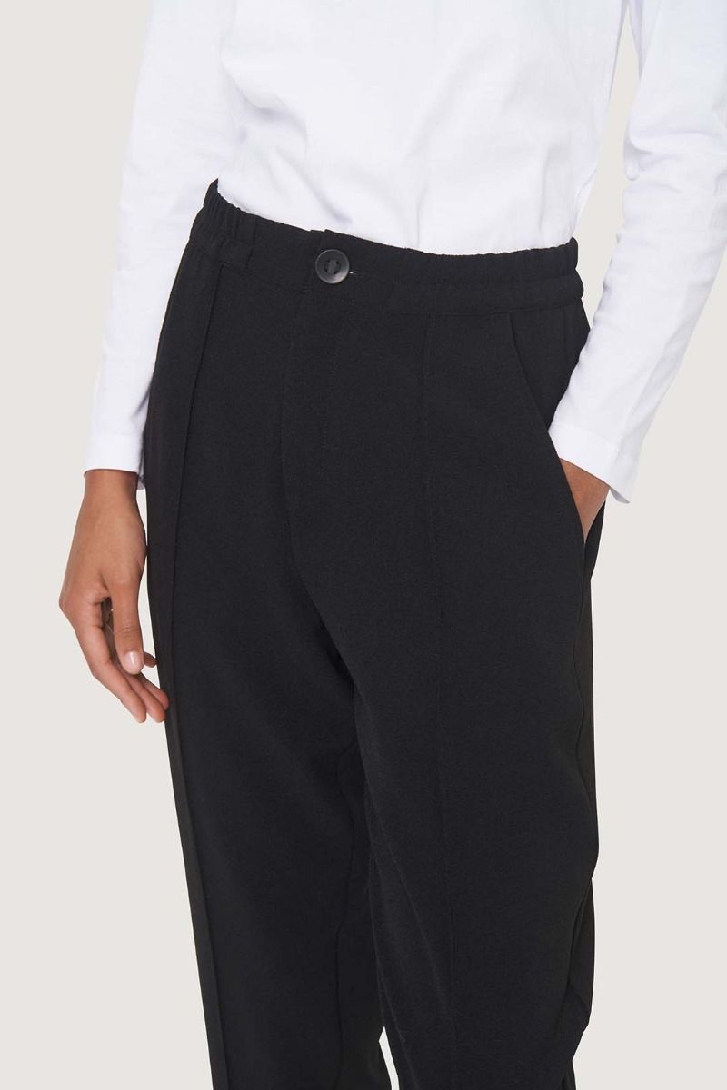 Nami crepe pants with pintuck
