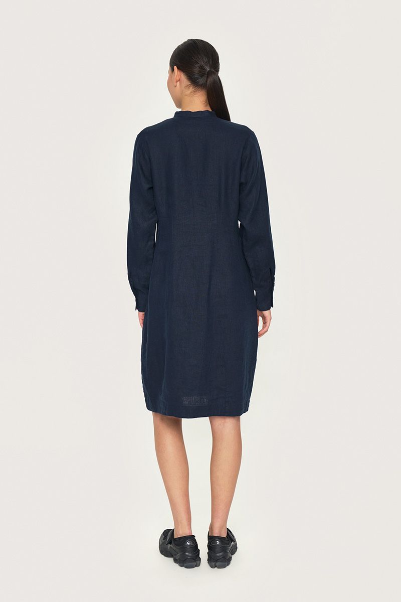 Lazy linen dress