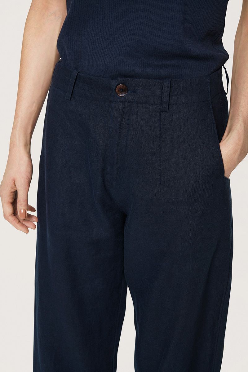 Lazy linen moderate trousers