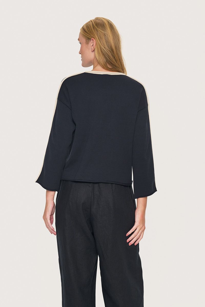 Saku blouse with bow