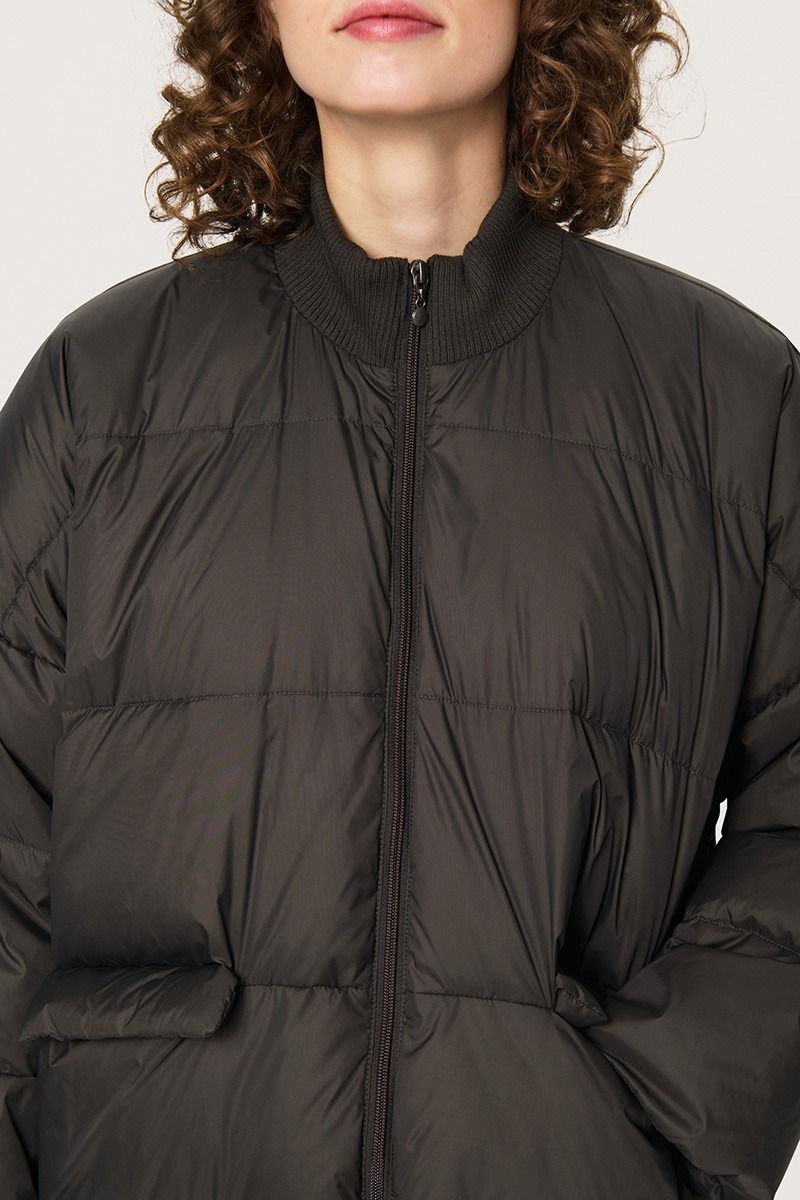 Feather down coat with zipper