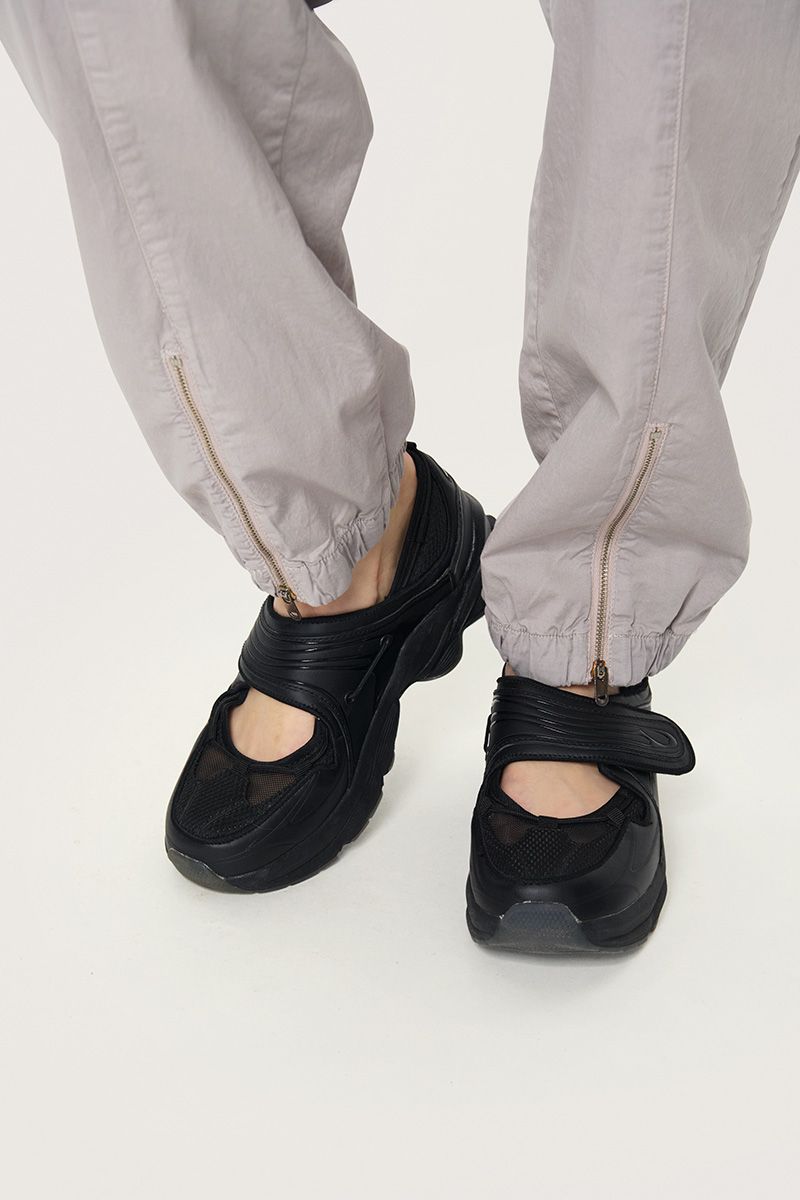 Senmei trousers with zippers