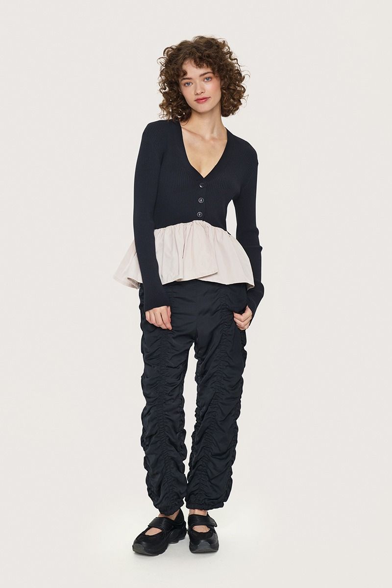 Saku blouse with ruffle