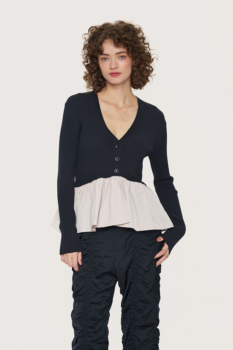 Saku blouse with ruffle