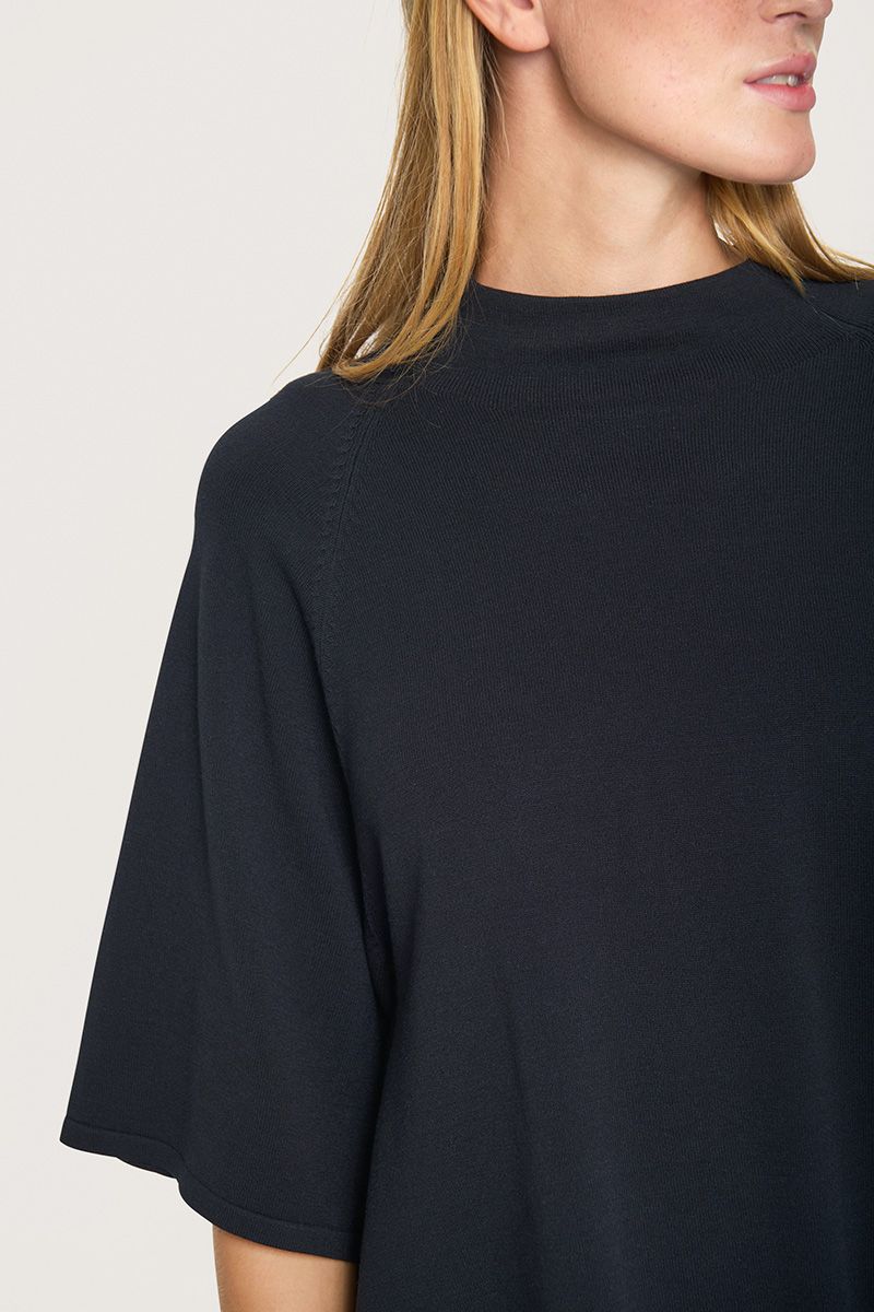 Saku blouse