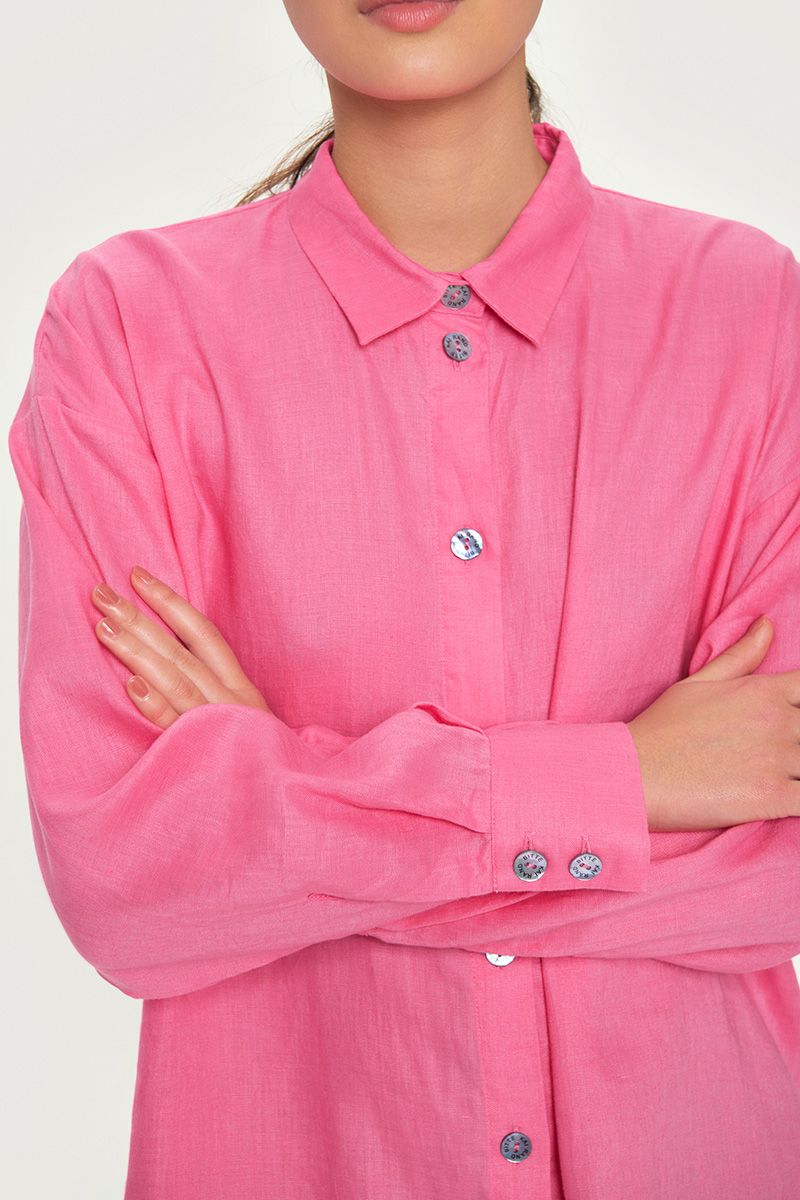 Airy linen shirt