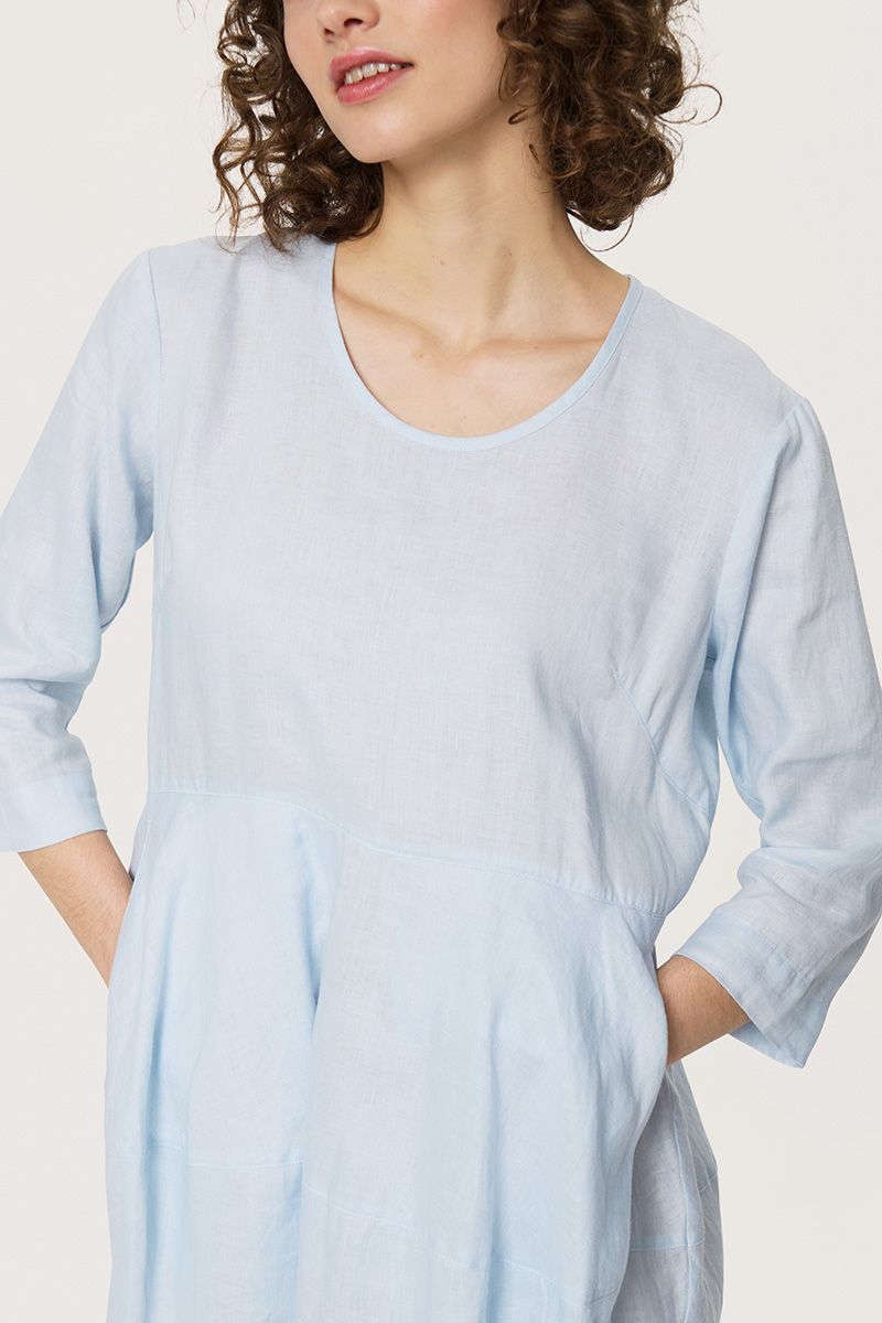 Airy linen short dress
