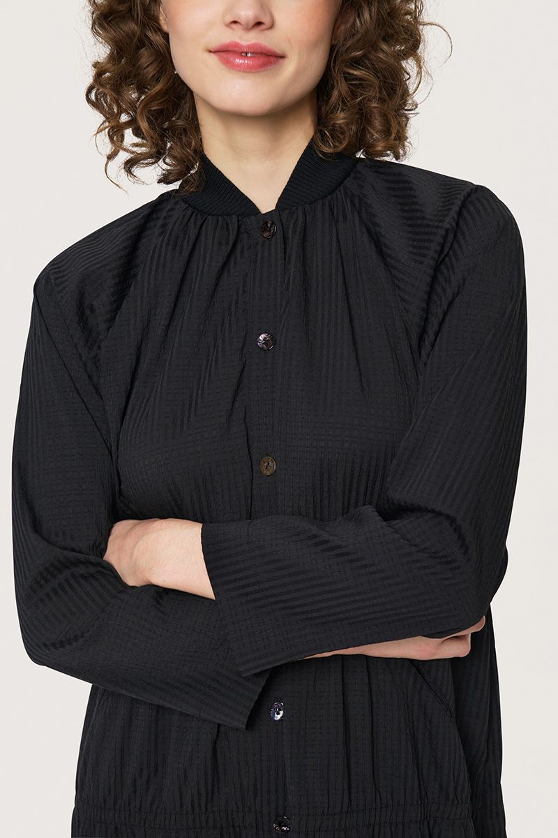 Seersucker dress with elastic details