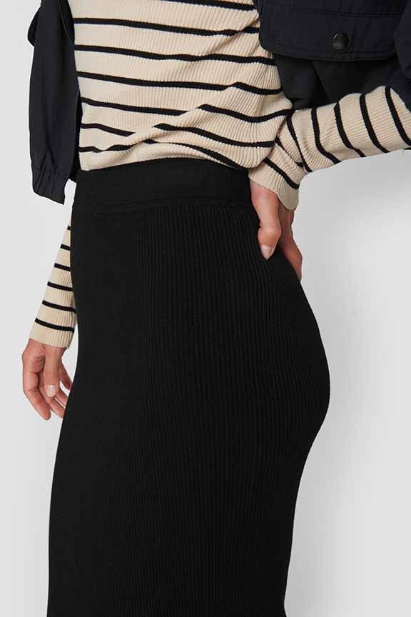 Saku knit skirt
