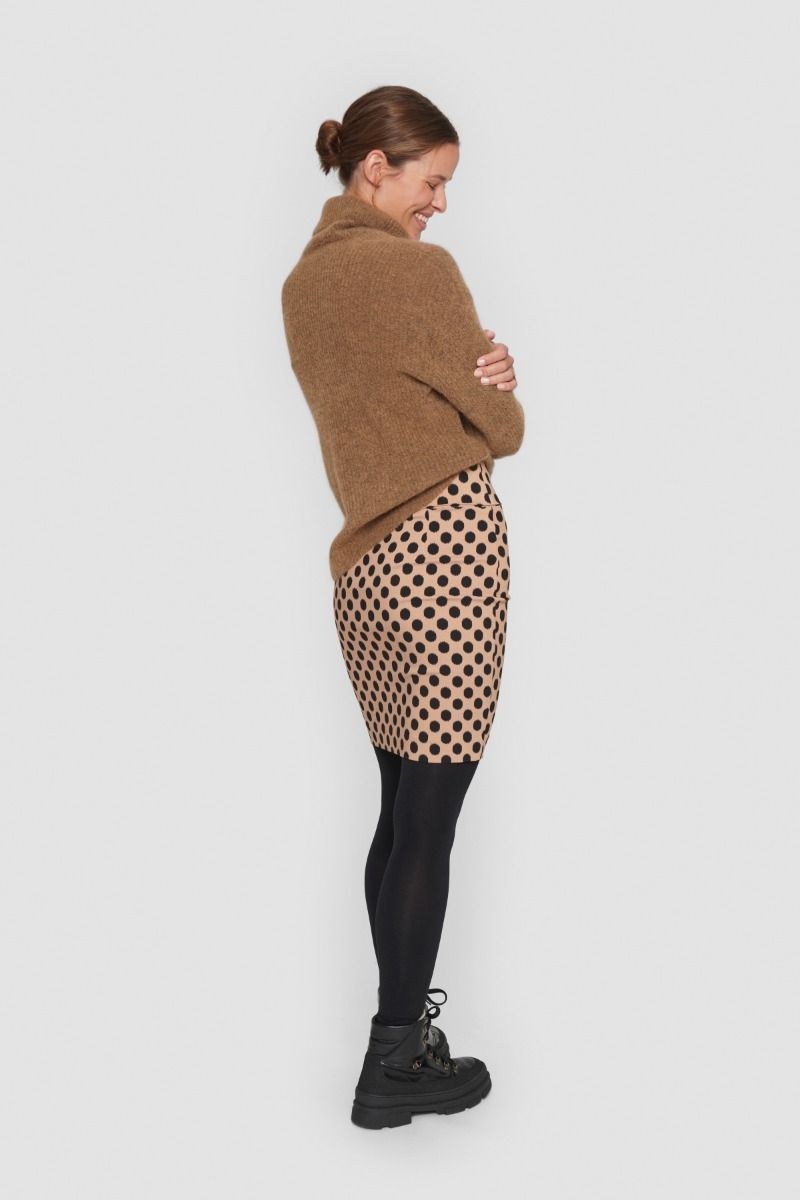 Blurred dot skirt