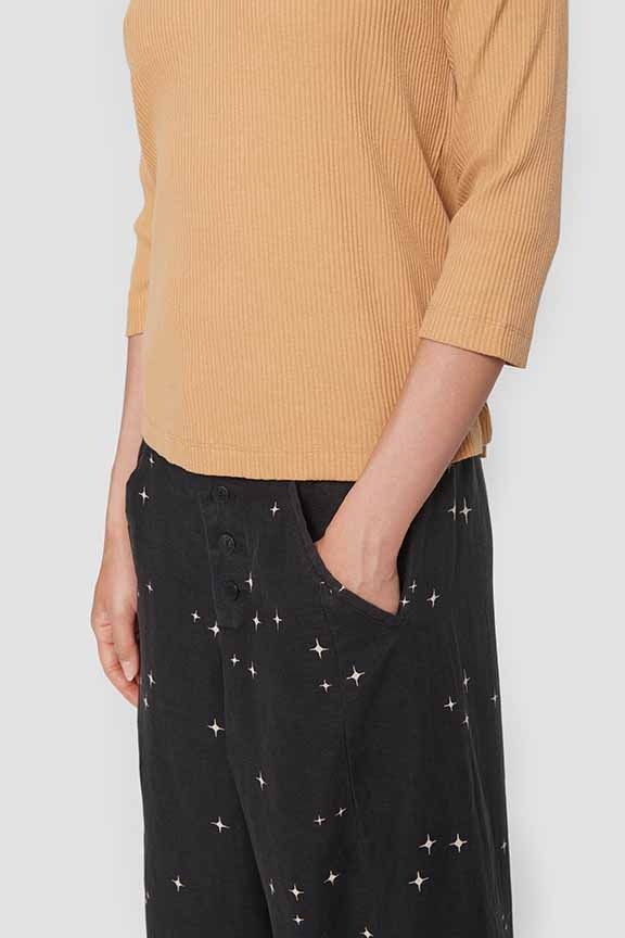 Globe rib blouse with 3/4 sleeve