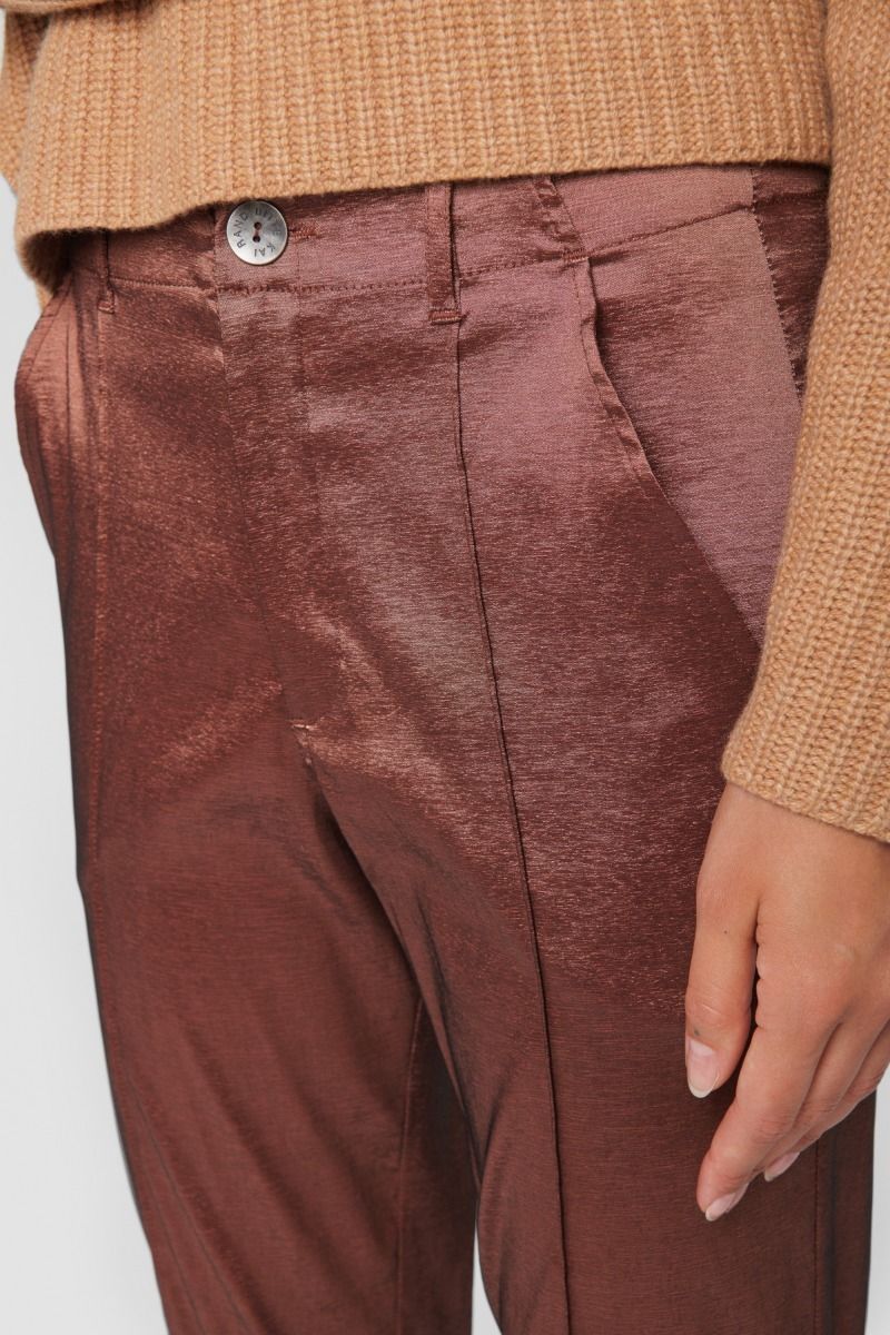 Changeant stretch pants