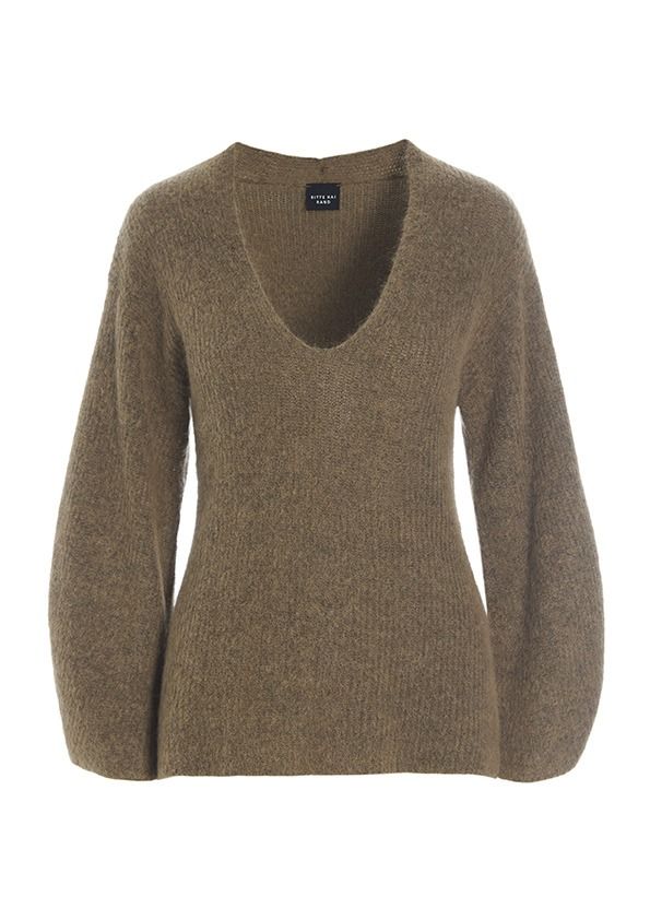 Dandelion knit blouse with v-neck