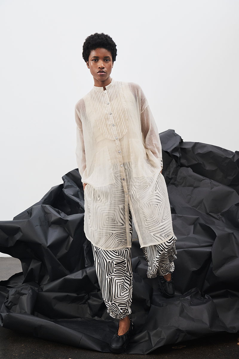 Sukasu dress with pintucks