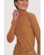 Globe rib turtleneck blouse