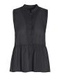 Shoji sleeveless shirt