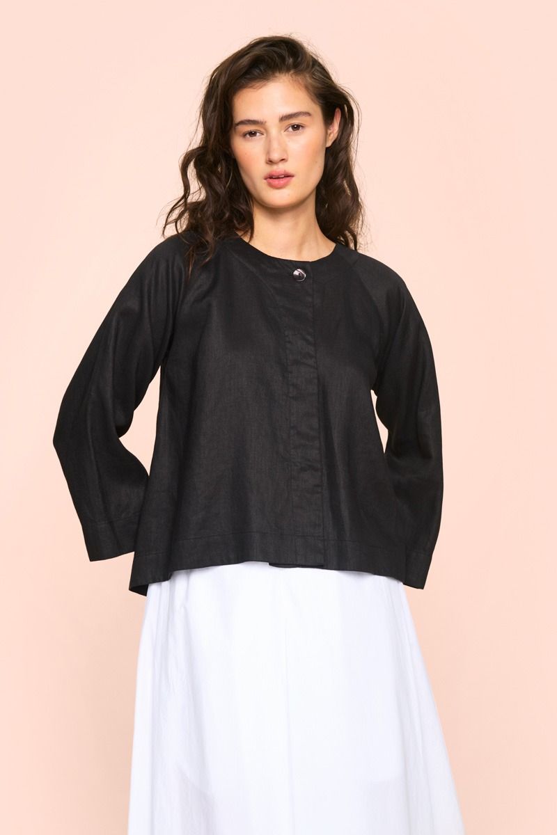 Airy linen short jacket