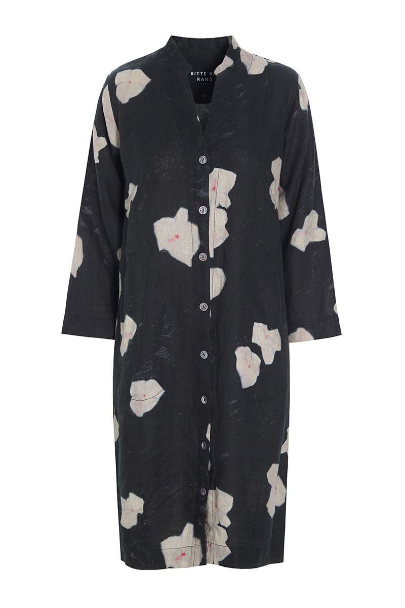 Harukaze dress with buttons