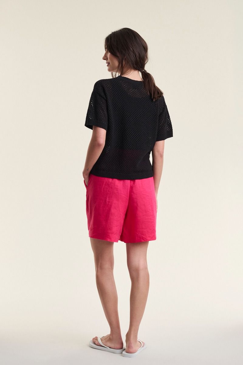 Airy linen shorts