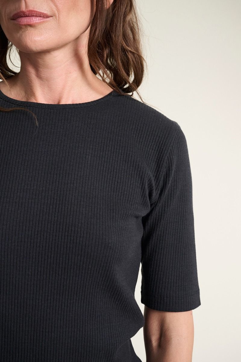 Naibu rib bluse