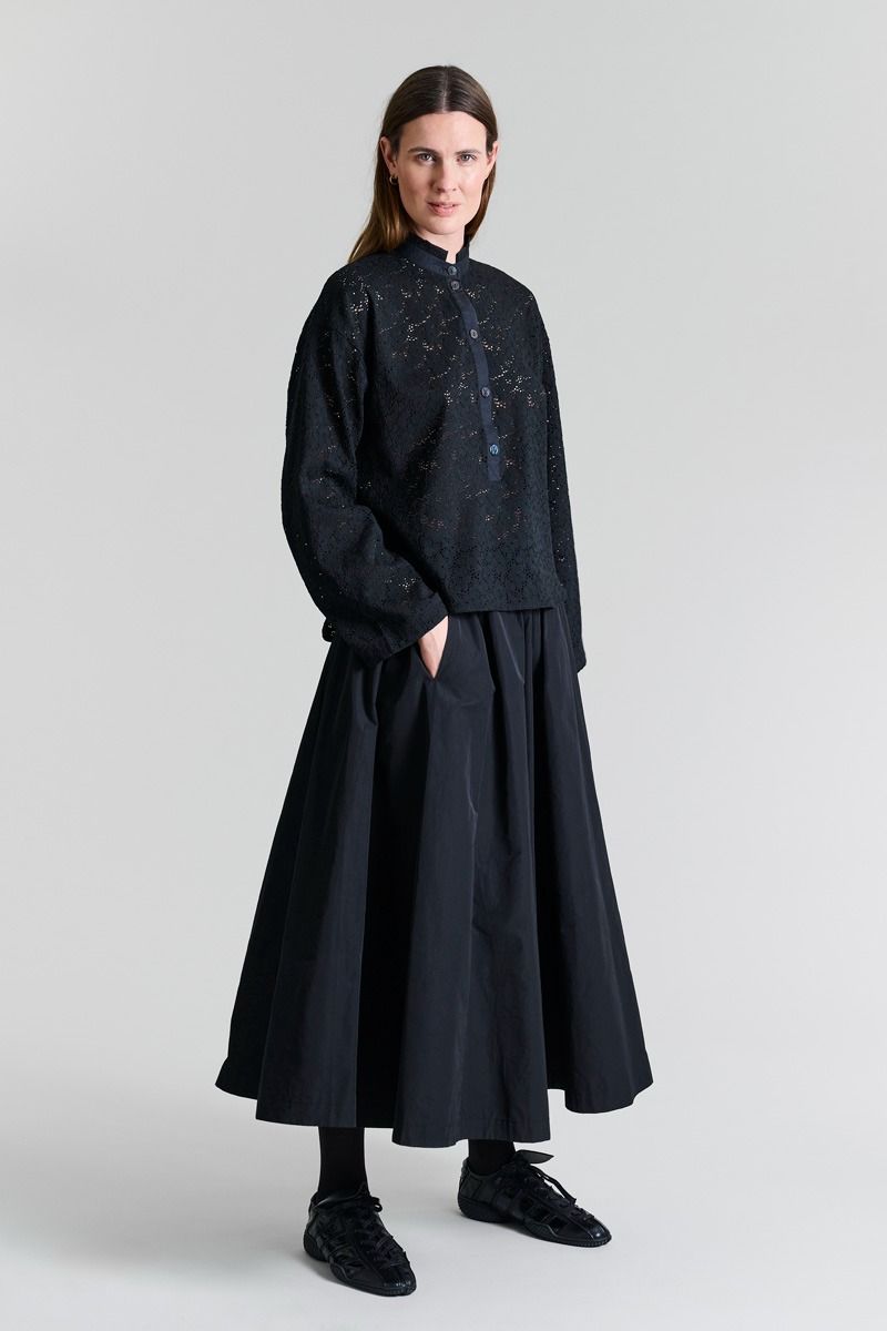 Kuroi hana Shirt