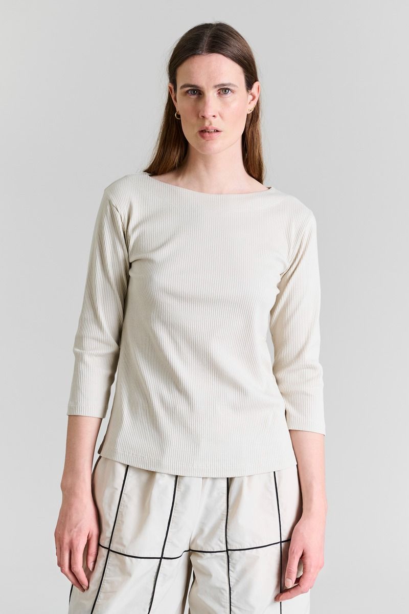 Naibu rib bluse med 3/4 ærme