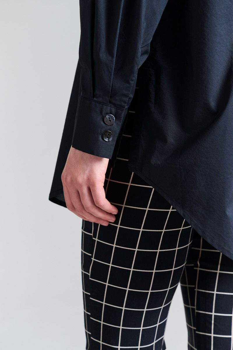 Core cotton skjorte med lukning i ryg