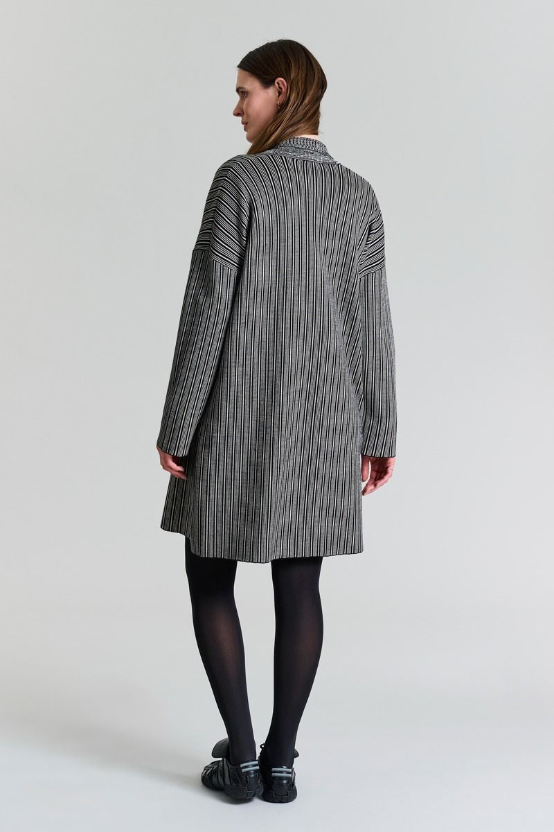 Nisu Cardigan