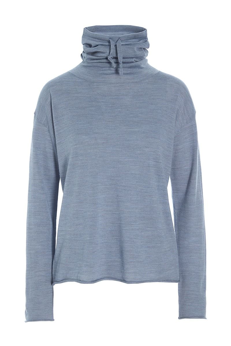 Nisu High-necked Blouse