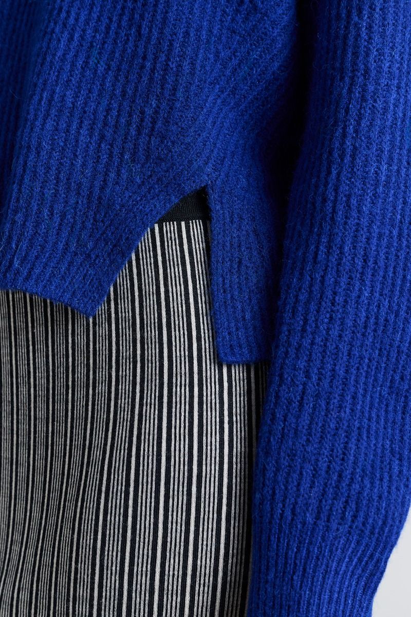 Kebukai Roll-neck Sweater