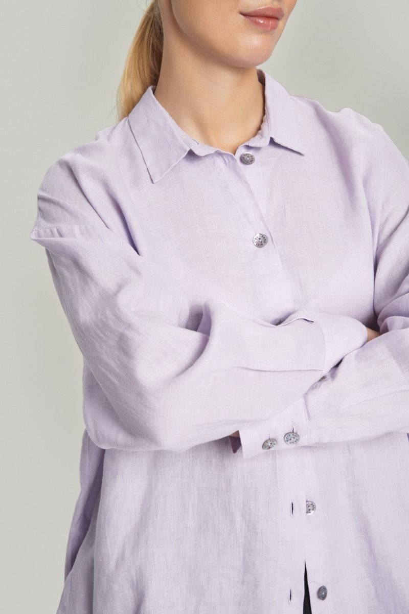 Airy linen shirt