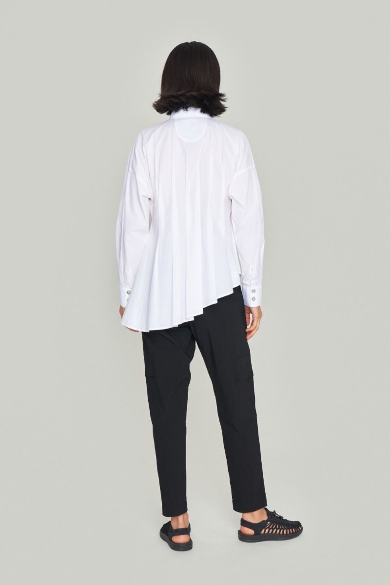 Magic stretch trousers with pockets