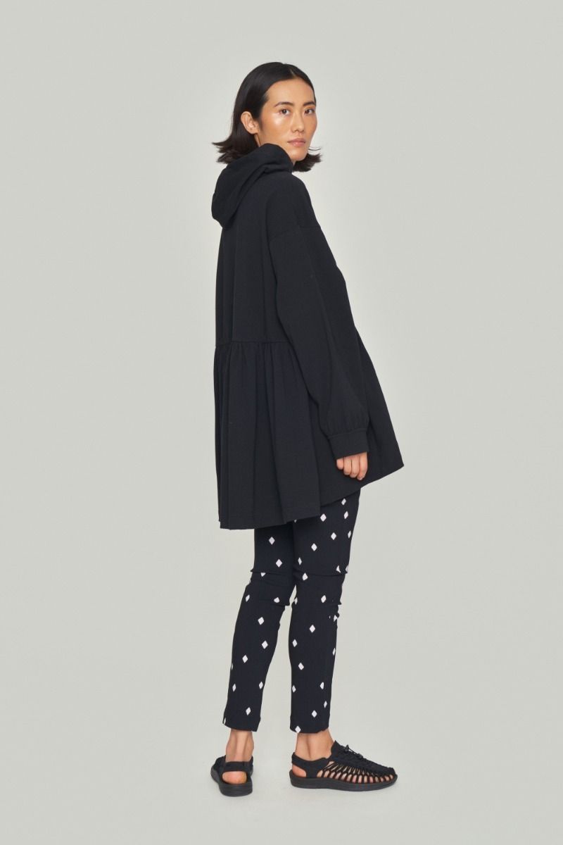 Harlequin drops pants