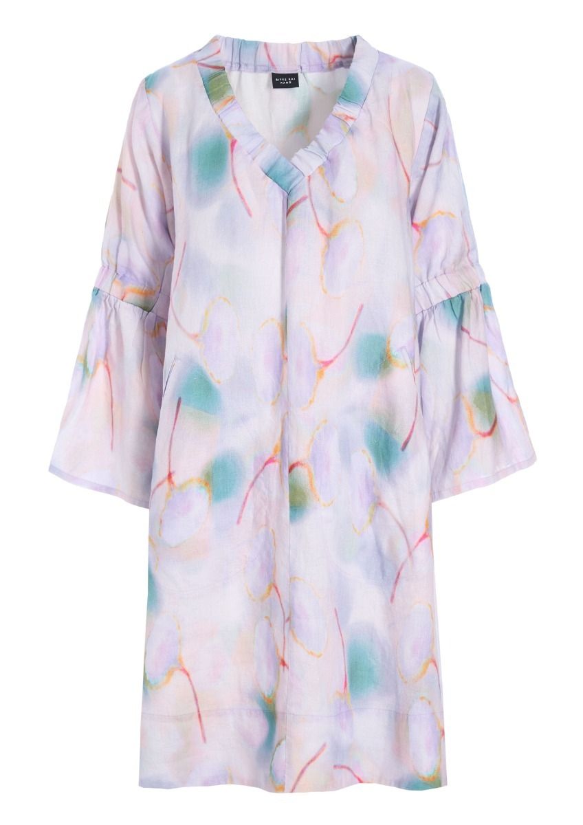 Harukaze dress with V-neck