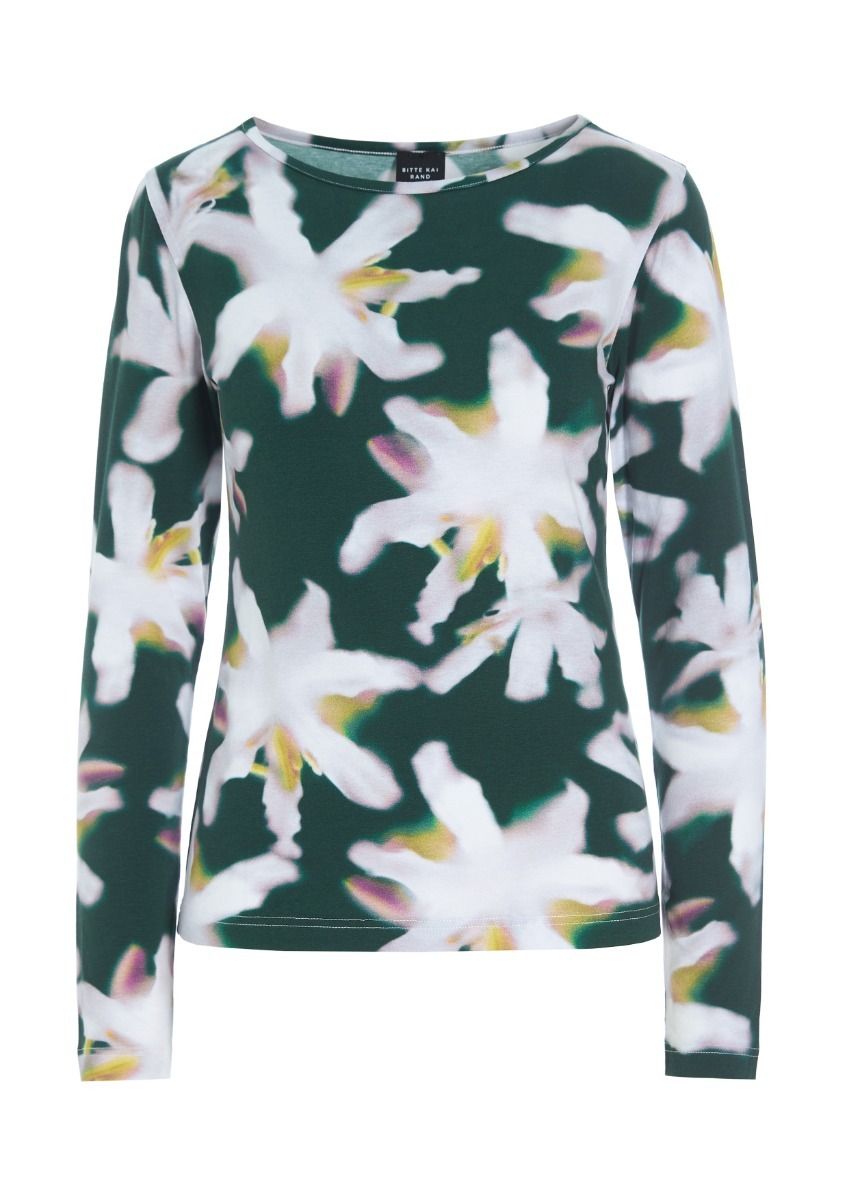 Yakumi blouse