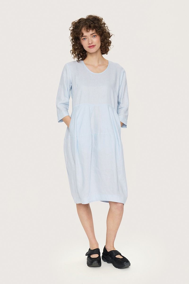 Airy linen short dress