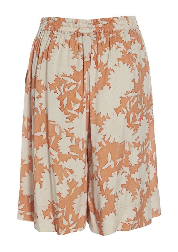 Summer rain & dahlias FSC shorts