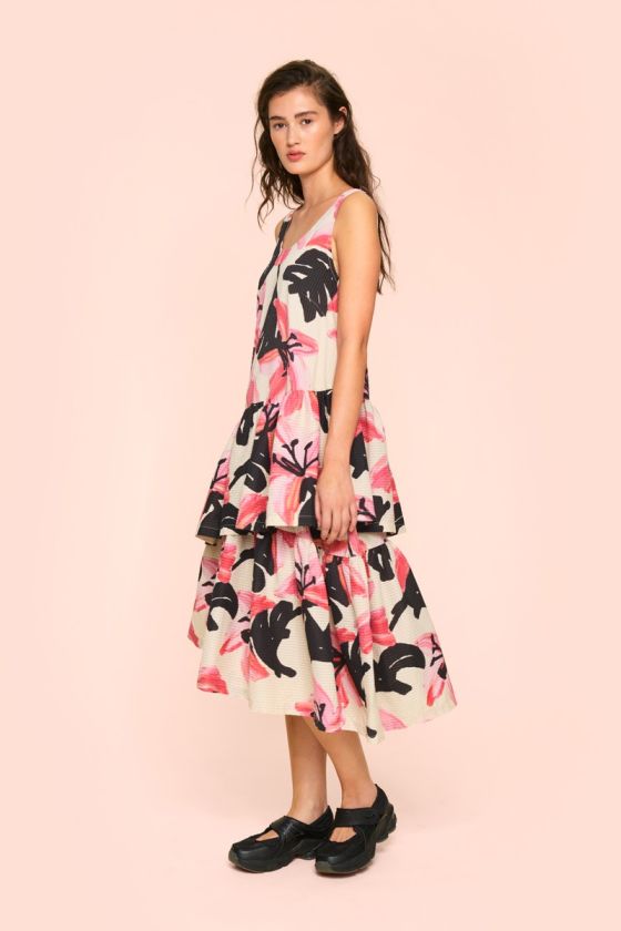 Cool lily dress with flounces