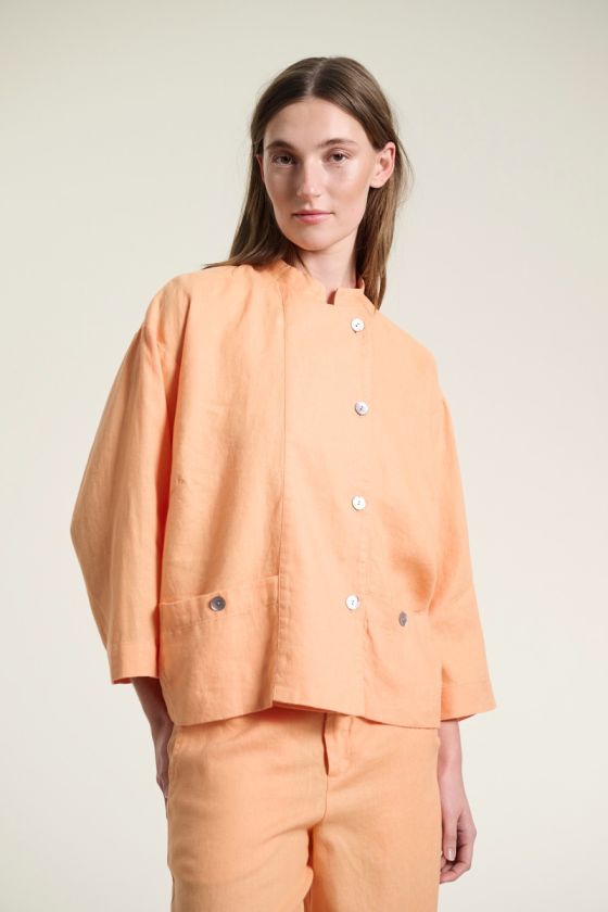 Lazy linen jacket with collar
