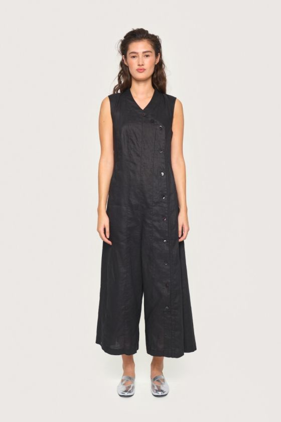 Airy linen jumpsuit