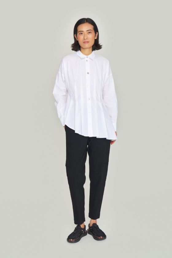 Magic stretch trousers with pockets