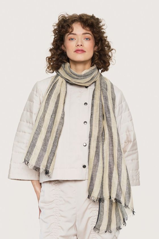 Changeant stripe scarf