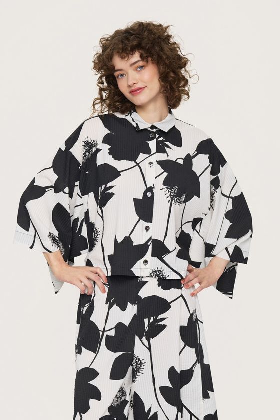 Seersucker bloom shirt